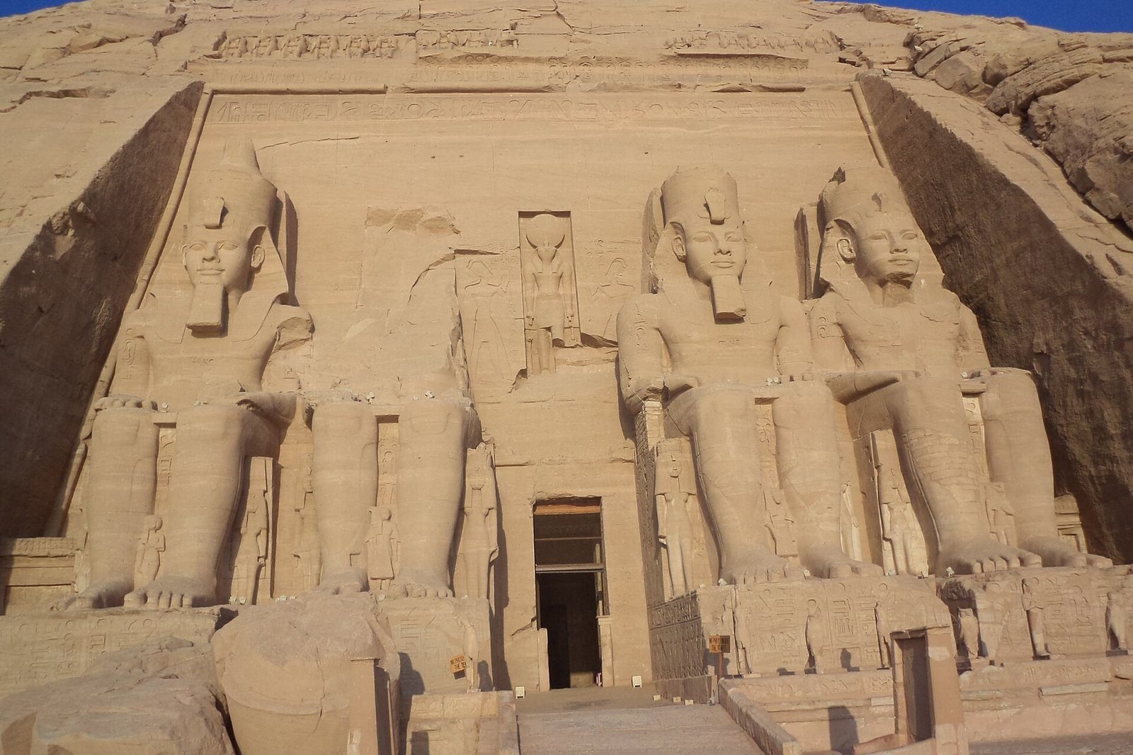 Festival do Sol de Abu Simbel: Datas, Horário e Como Ver o Fenômeno